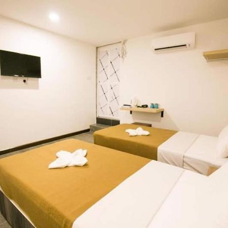 Oyo 90361 Motel Inapan Mahsuri Джитра Экстерьер фото