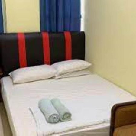 Oyo 90361 Motel Inapan Mahsuri Джитра Экстерьер фото